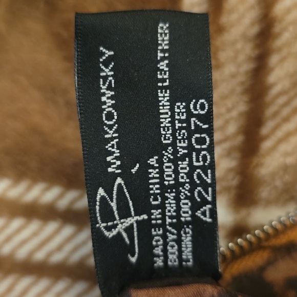 B. Makowsky Rose Gold Python Yvette East/West Leather Crossbody Bag (Rare) - Picture 7 of 8